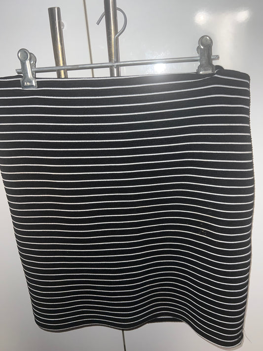 Women's Black Striped Skirt - Size 12 - Pre-Loved